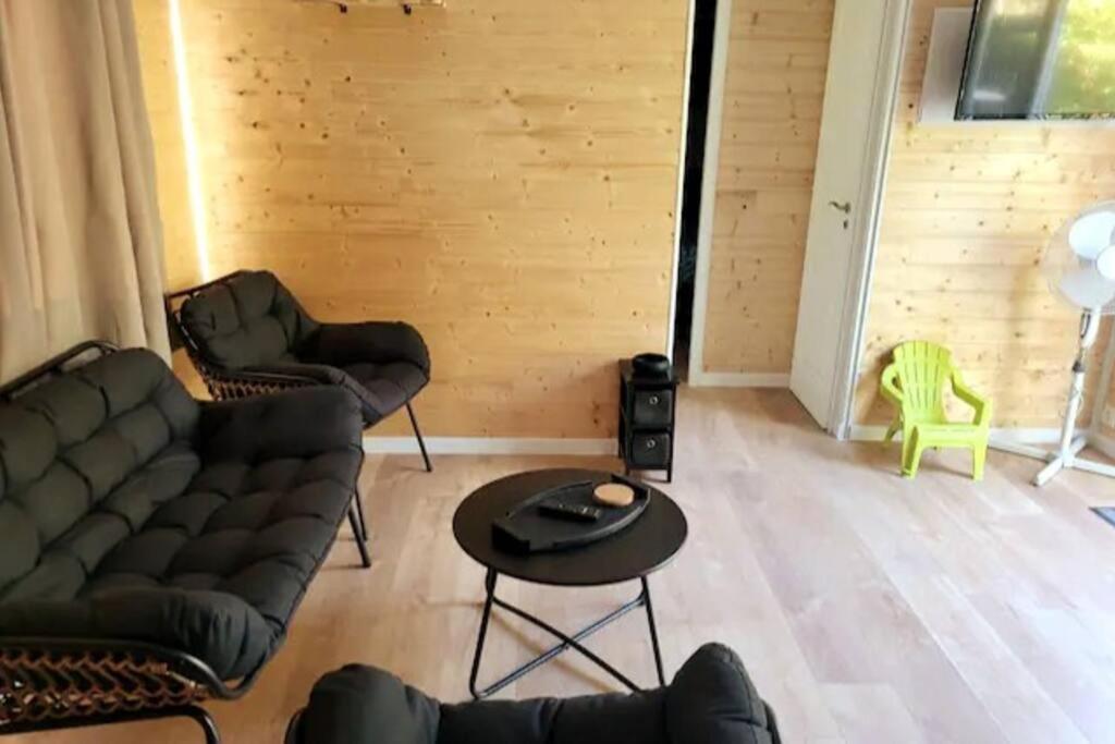 Mobil Home De Patricia Et Franck A 西让 外观 照片